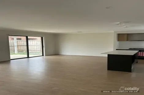 Property photo of 25 Abbotswick Circuit Williams Landing VIC 3027