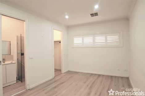 Property photo of 2/12 Warbla Street Dandenong North VIC 3175