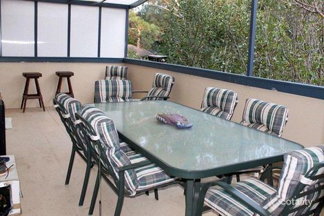 Property photo of 6 Adnamira Close Wyoming NSW 2250