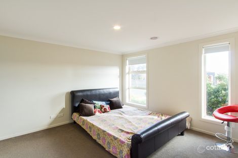 Property photo of 40 Sinclair Crescent Tarneit VIC 3029