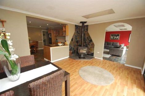 74 Kenihans Rd, Happy Valley, SA 5159
