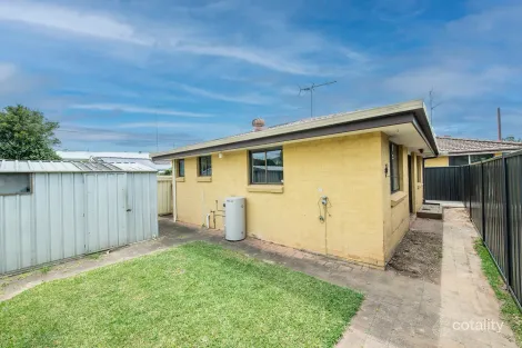 18 Gwandalan St, Emu Plains, NSW 2750