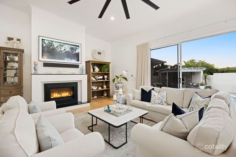 Property photo of 3 Flinders Court Paradise Point QLD 4216