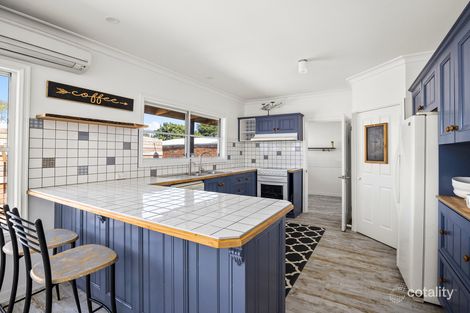 Property photo of 9 School Avenue Newhaven VIC 3925