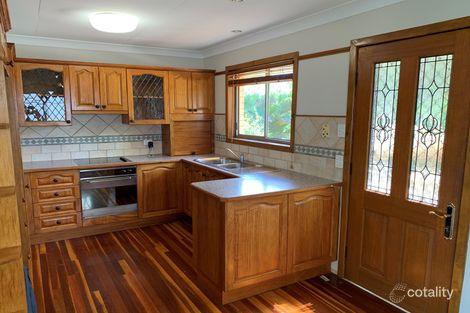 31 Horton St, Bundamba, QLD 4304