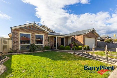 6 Chatsworth Ct, Beaconsfield, VIC 3807