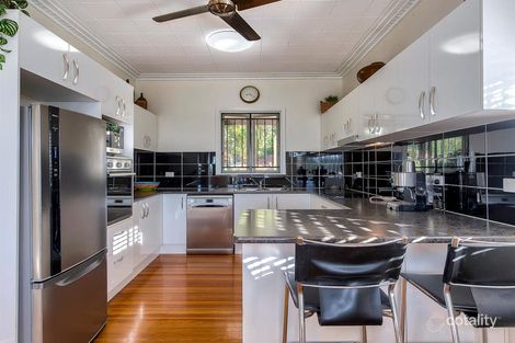 Property photo of 11 Strathfield Street Tarragindi QLD 4121