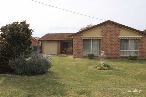 15 Lagoon Cres, Sussex Inlet, NSW 2540