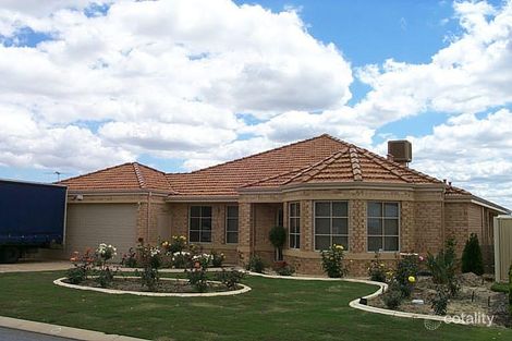 17 Mossfiel Rtt, Landsdale, WA 6065