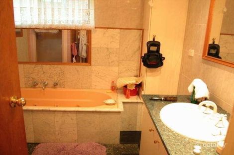 Property photo of 12 Carder Avenue Seaford VIC 3198