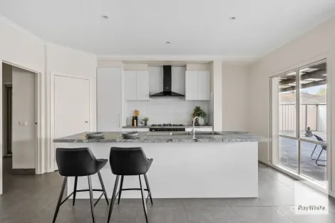 Property photo of 3 Pembrey Road Cairnlea VIC 3023