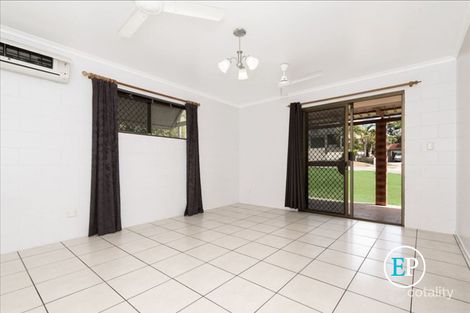 Property photo of 6 Hedley Court Mount Louisa QLD 4814