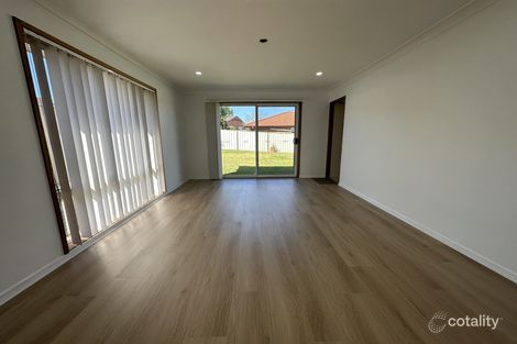 Property photo of 11 Bakeri Circuit Warabrook NSW 2304
