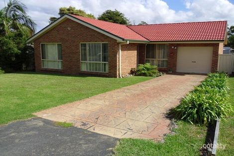 11 Lyons Rd, Sussex Inlet, NSW 2540