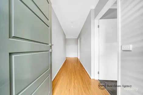 Property photo of 19 Windmill Way Point Cook VIC 3030
