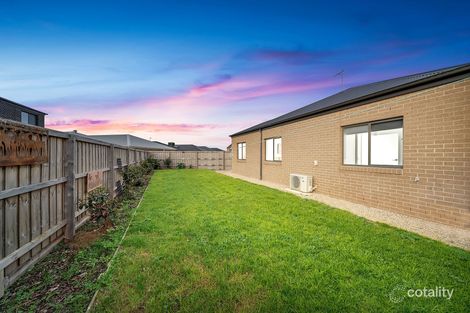 Property photo of 17 Ninn Street Werribee VIC 3030