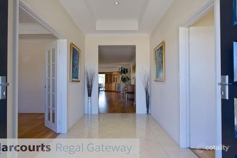 Property photo of 9 Aristata Parade Aubin Grove WA 6164