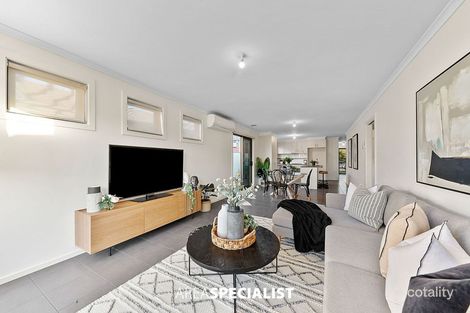 Property photo of 38 Edenbrook Circuit Pakenham VIC 3810