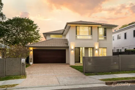 5 MACKLIN ST, HOLLAND PARK, QLD 4121