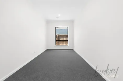 Property photo of 39 Balmain Road Mickleham VIC 3064
