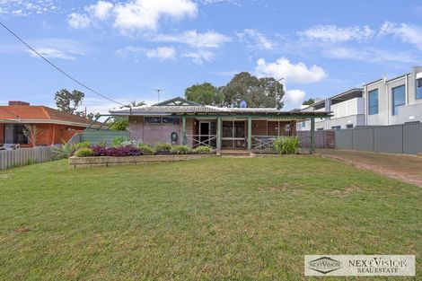 32 Glenister Rd, Hamilton Hill, WA 6163