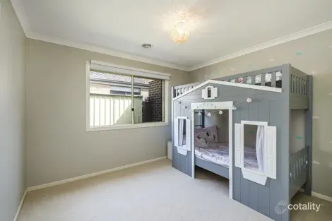 Property photo of 14 Gunyong Crescent Manor Lakes VIC 3024