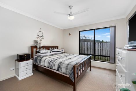 9 Starkey St, Pacific Pines, QLD 4211