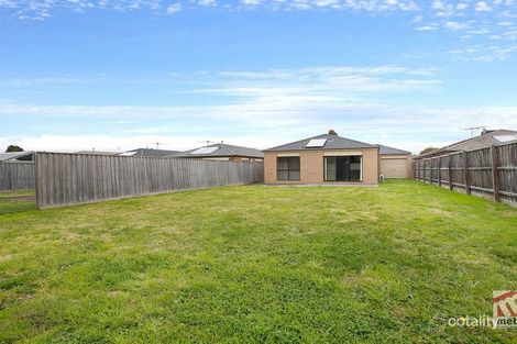 Property photo of 44 Devine Drive Pakenham VIC 3810