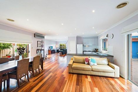 Property photo of 5 Perth Court Gowanbrae VIC 3043