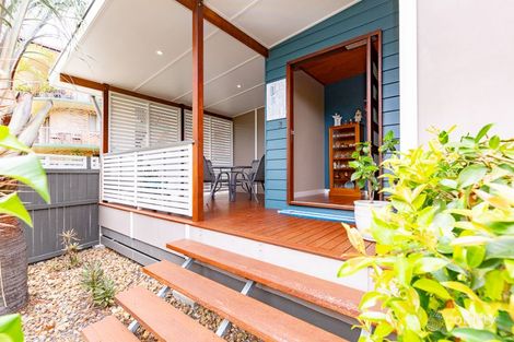 Property photo of 8 Fourth Avenue Bongaree QLD 4507
