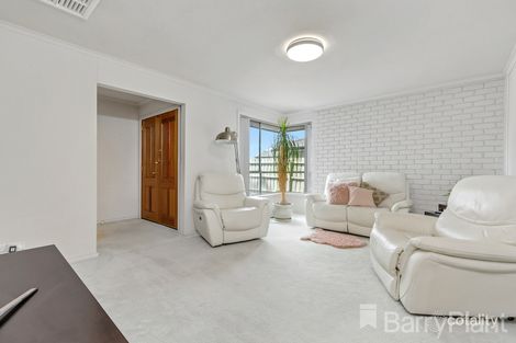 Property photo of 17 Neilsen Crescent Bundoora VIC 3083