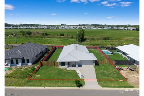 Property photo of 10 Hovea Circuit Nikenbah QLD 4655