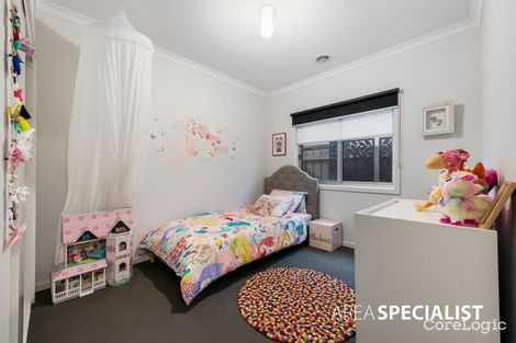 Property photo of 8 Natura Avenue Werribee VIC 3030