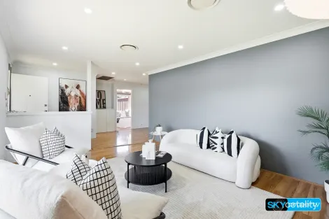 Property photo of 1 Aaron Place Plumpton NSW 2761