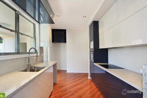 Property photo of 6 Lexburn Avenue West Wollongong NSW 2500