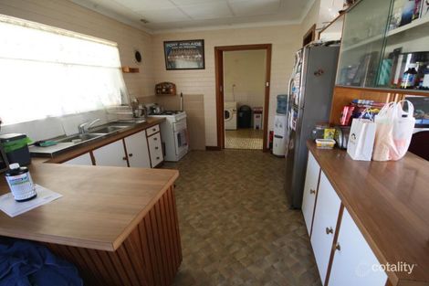 Property photo of 2 Eades Street Glen Iris WA 6230