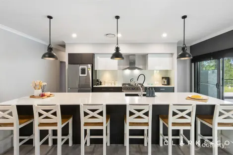 Property photo of 1 Mala Close Louth Park NSW 2320