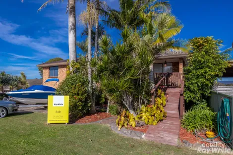 Property photo of 37 Hawaii Avenue Forster NSW 2428