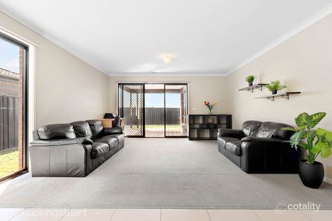 Property photo of 12 Brockwell Crescent Manor Lakes VIC 3024