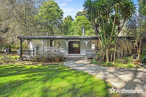 15 Wombat Cres, East Warburton, VIC 3799