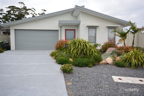 Property photo of 14 Griffiths Run Broulee NSW 2537