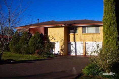 4 Greenbury St, Rockville, QLD 4350