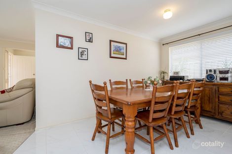 Property photo of 4 Bendtree Cove Thornton NSW 2322