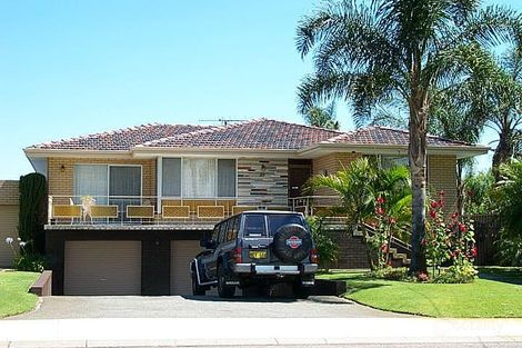 25 Paine Rd, Morley, WA 6062