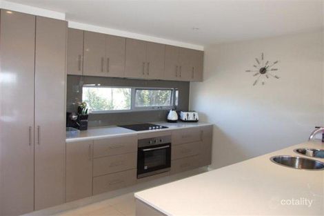 Property photo of 4/1A Stradbroke Crescent Surf Beach VIC 3922