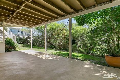 Property photo of 5 Antipodes Close Castaways Beach QLD 4567