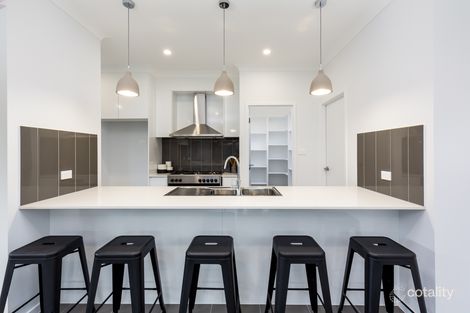 Property photo of 19 Windross Drive Warners Bay NSW 2282