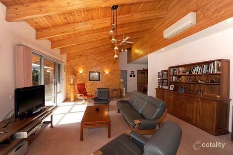 Property photo of 17 Stockdale Close Ferntree Gully VIC 3156