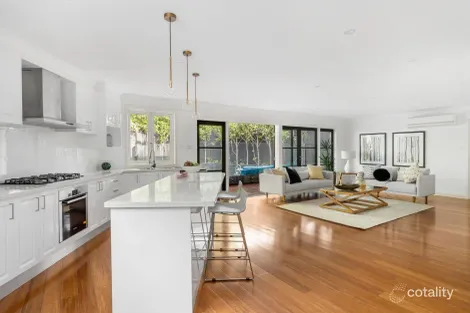 Property photo of 2 Ryeburne Avenue Hawthorn East VIC 3123