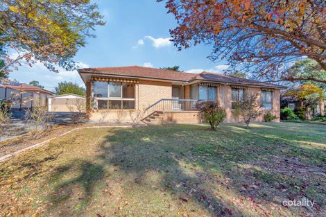 Property photo of 8 Beilby Place Kambah ACT 2902